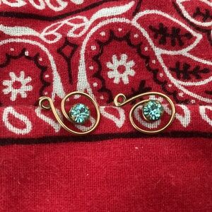 Very vintage sweet blue and gold clip on earrings.